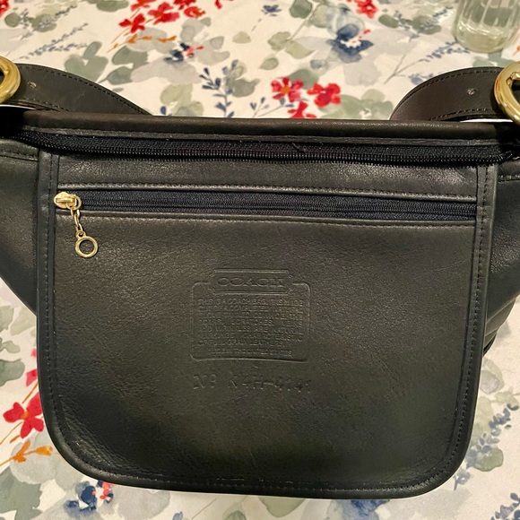 Authentic Vintage Coach Rivington Bag (1994) K4H-4141 - Picture 13 of 17